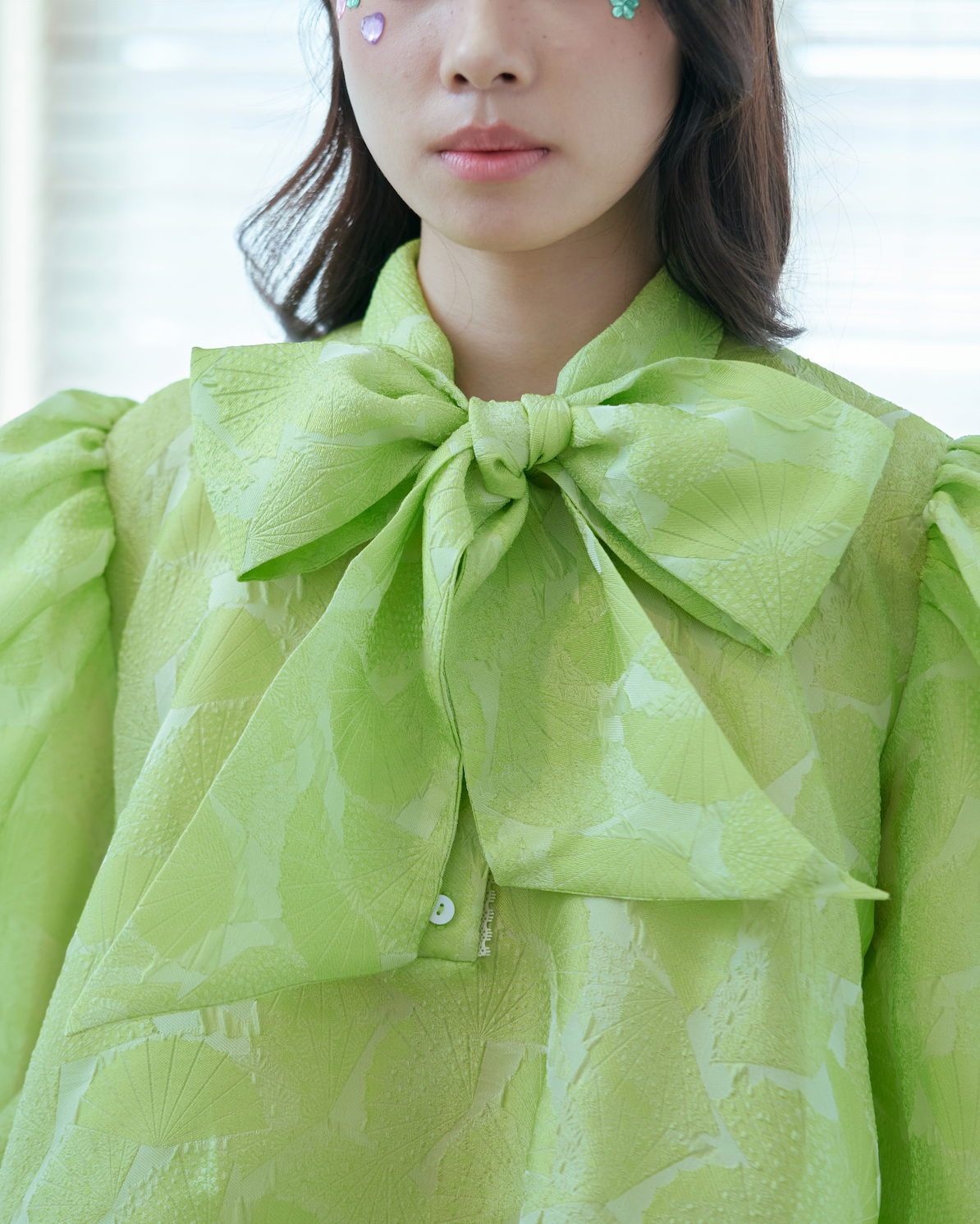 Green Cloud Puffy Bow Blouse