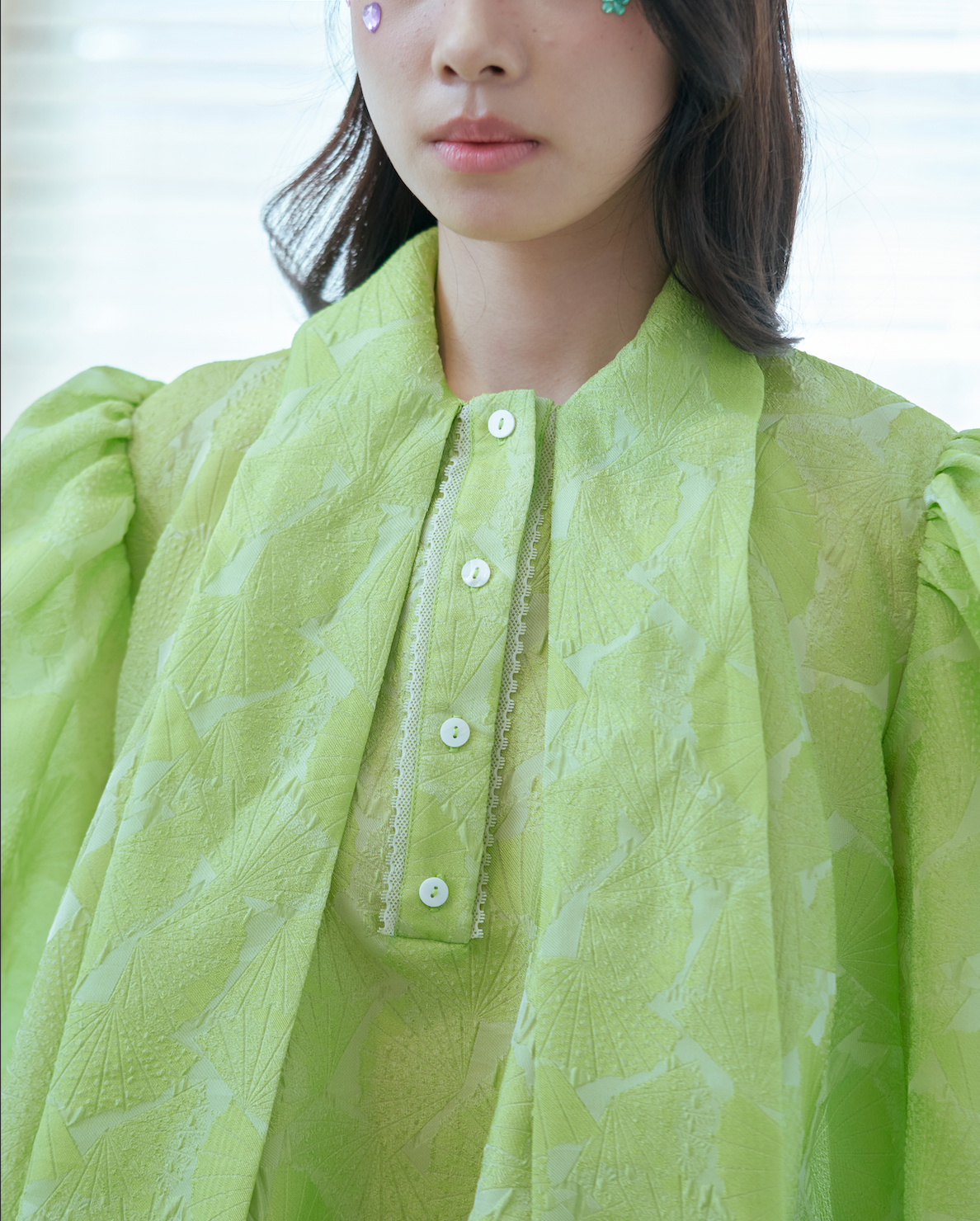 Green Cloud Puffy Bow Blouse