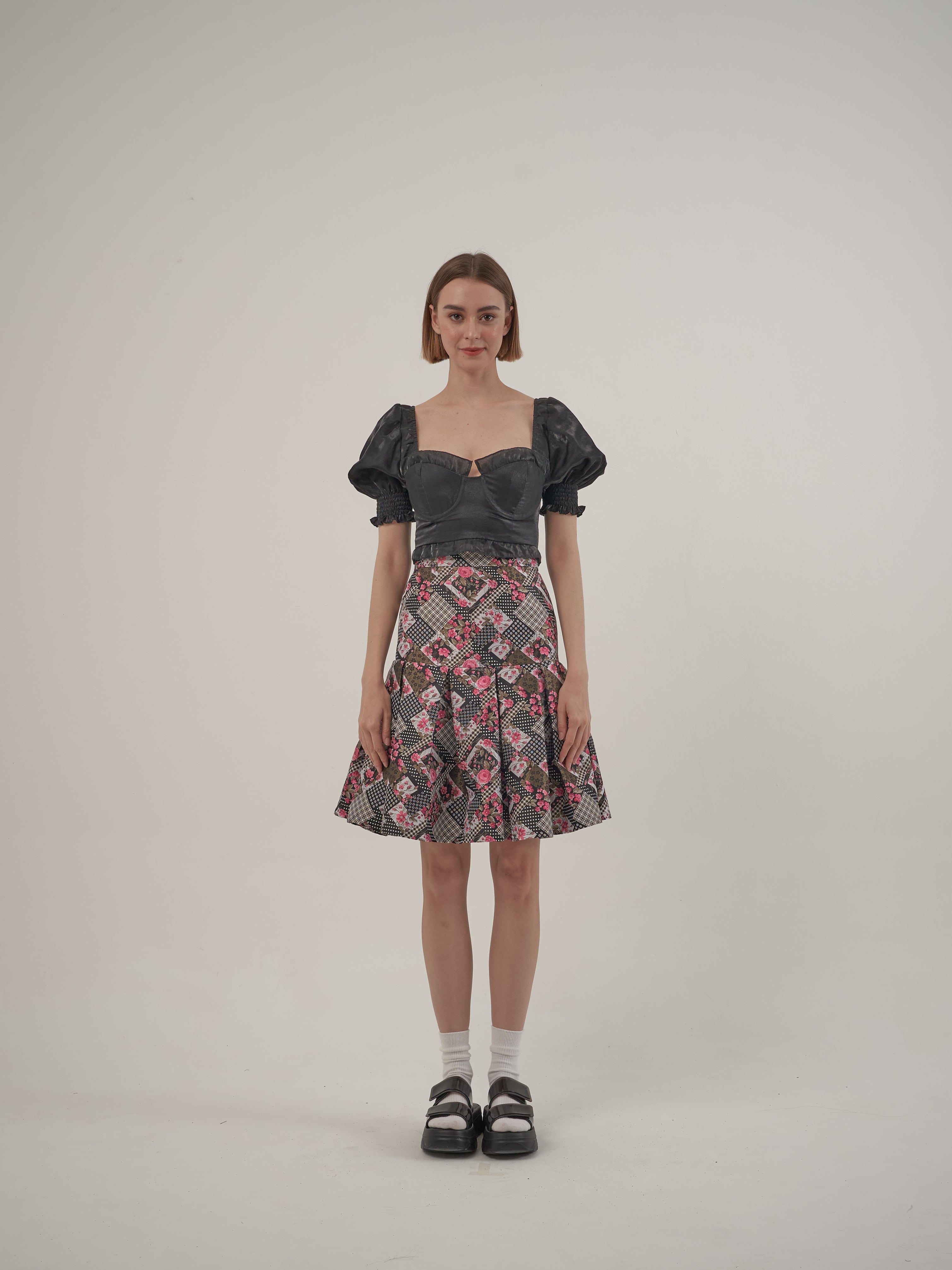 Black Puff Top and Skirt Quilt Set
